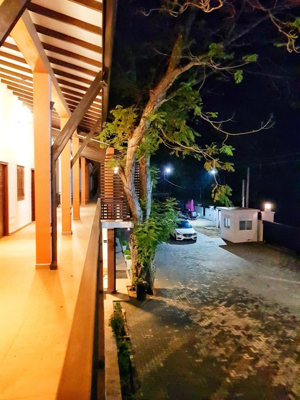 Livinya Holiday Resort Kataragama Luaran gambar