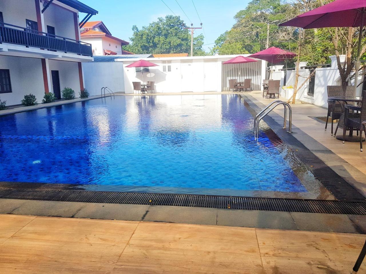 Livinya Holiday Resort Kataragama Luaran gambar